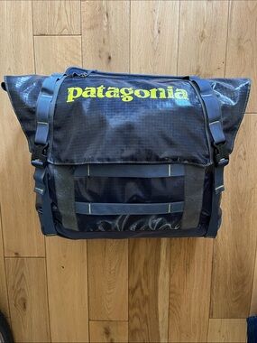 patagonia traveler bag Patagonia Duffels & Travel Bags